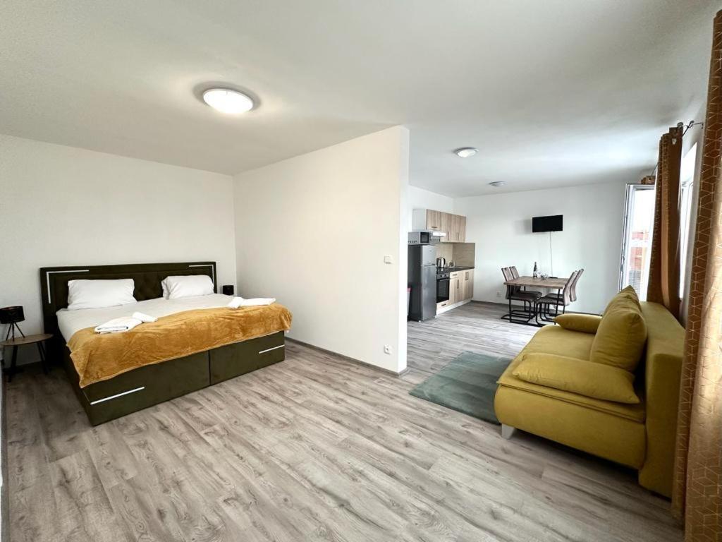 Sky 512 Apartment